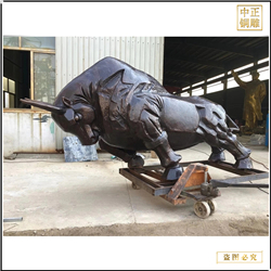 戶(hù)外商場(chǎng)牛年吉祥動(dòng)物雕塑擺件